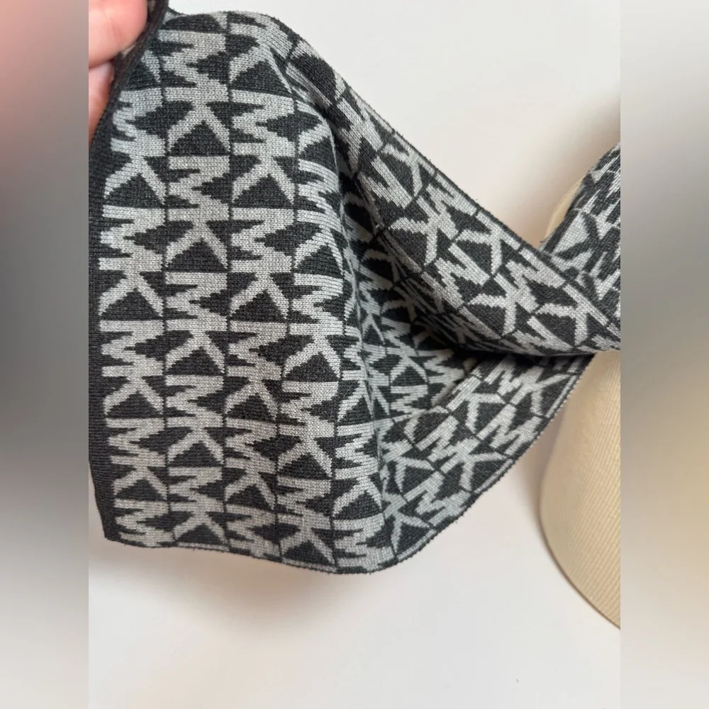 Michael Kors Scarf Winter Monogram MK Designer Accessory